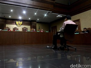 Jaksa Minta Hakim Cabut Hak Politik Novanto Selama 5 Tahun