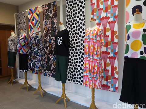 Kolaborasi Uniqlo dan Merimekko Rilis Koleksi Penuh Warna yang Playful