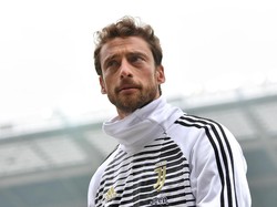 Satu nama lain yang besar kemungkinan akan meninggalkan Juventus di musim panas adalah Claudio Marchisio. Demi mendapatkan menit bermain, gelandang 32 tahun itu kabarnya bakal pergi ke kompetisi MLS atau Liga China. (Foto: Valerio Pennicino/Getty Images)