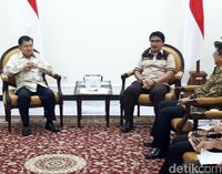 Suasana pertemuan Kwarnas Gerakan Pramuka dengan Wapres JK