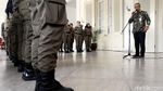 Puluhan Ibu-ibu Satpol PP Serbu Alexis