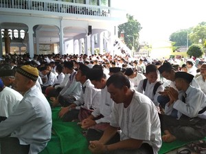 Jelang UN, Ribuan Pelajar se-Kota Blitar Ikuti Istigasah