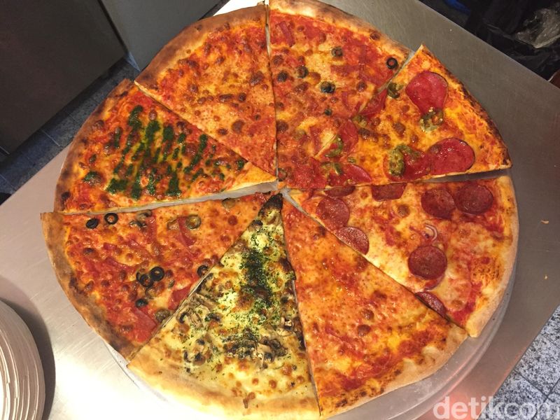 Tempat Pizza Gaya New York