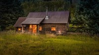 Dunton Hot Springs menawarkan tempat pelarian yang amat damai. Potret lawas dengan kuda sebagai kendaraan penduduk (Dunton Hot Springs/CNN Travel)