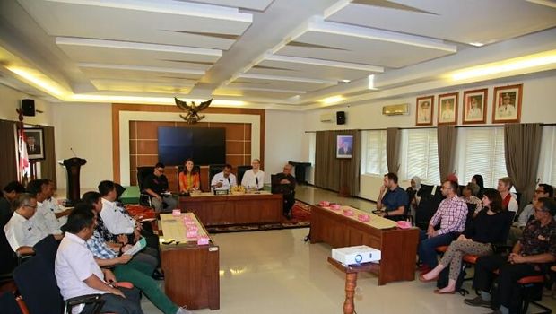 Norwegia Bantu Banyuwangi Kelola Sampah di Laut
