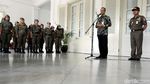 Puluhan Ibu-ibu Satpol PP Serbu Alexis