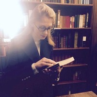 Hakim yang menangguhkan hukuman Lavinia adalah Ian Pringle QC. Ia menyebut bahwa Lavinia  merupakan ahli bedah jantung yang bercita-cita tinggi dan ia dianggap luar biasa karena telah berkontribusi dalam dunia medis karena telah melakukan penelitian. Foto: dok. Facebook