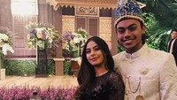 Rafi juga mengajak Valerie di acara pernikahan sang kakak, Ray dengan putri Amien Rais. (Dok. Instagram/valerieethomas)