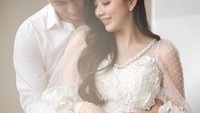 Di usia kehamilan yang memasuki minggu ke-34, Franda melakukan photoshoot bersama Zamuel Zylgwyn. (Dok. Instagram/frandaaa87)