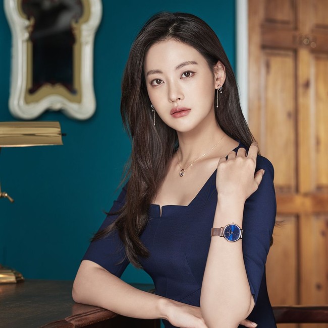 Oh Yeon Seo kembali menarik perhatian lewat serial drama My Sassy Girl, remake film box office Korea Selatan berjudul sama yang rilis 2001 silam dan dibintangi Jun Ji Hyun. Dalam drama berkonsep historis ini, ia beradu akting dengan Joo Won. Foto: Instagram