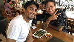Asyik! Begini Gaya Glenn Fredly Kalau Lagi Makan Enak