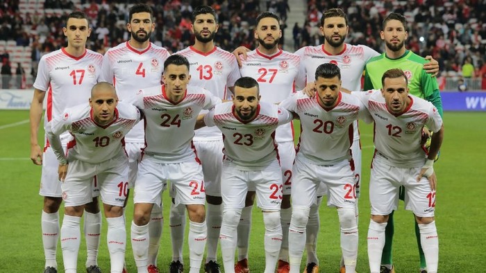 Soccer Football - International Friendly - Tunisia vs Costa Rica - Allianz Riviera, Nice, France - March 27, 2018   Tunisia players pose for a team group photo before the match    REUTERS/Eric Gaillard