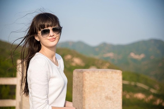 Atlet berusia 21 tahun ini kerap kali membagikan aktivitasnya di Instagram mulai dari selfie hingga saat dirinya tengah pergi berlibur. Foto: Instagram @altynbekova_20