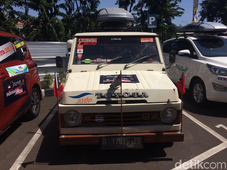 Kijang Buaya yang siap jelajah Jakarta-Timor Leste. Foto: Khairul Imam Ghozali Kijang Buaya yang siap jelajah Jakarta-Timor Leste. Foto: Khairul Imam Ghozali