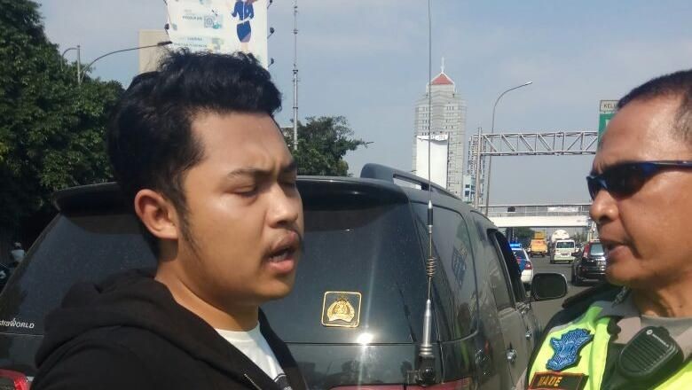 Polisi Periksa Advokat Perbakin untuk Cek Kartu Klub Eza Koboi Polisi Periksa Advokat Perbakin untuk Cek Kartu Klub Eza Koboi