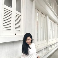 Pengguna Twitter yang memiliki nama akun Raden Zaharatul belum lama ini membagikan foto transformasi dirinya yang dulu gemuk dan kini langsing. Pada cuitannya itu, Raden juga mengungkapkan bagaimana dirinya mengalami kisah pahit ketika bobot tubuhnya 63 kilogram. Foto: Twitter @RadenZaharatul