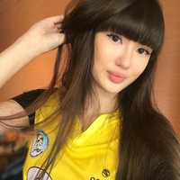 Sosok Sabina Altynbekova sempat menjadi perbincangan hangat dan jadi sensasi karena kecantikan yang dimilikinya pada 2014, setelah ia mengikuti Kejuaraan Bola Voli Dunia Junior yang digelar di Taipei, Taiwan. Saat itu usianya baru 17 tahun. Foto: Instagram @altynbekova_20