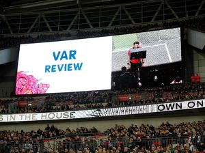 Liga 1 Mau Pakai VAR, Berapa Biayanya?
