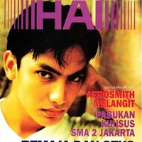 Gunawan yang kini lebih dikenal sebagai aktor memulai kariernya melalui jalur modelling. Pada tahun 90-an, dia model pria yang begitu laris. Dia kerap tampil di sampul majalah remaja bersama para model wanita yang juga populer pada masanya. Foto: Dok. Instagram @koleksinyawodjo, Instagram @ariwibowo, Instagram @ddyusuf66