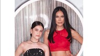 Beberapa waktu lalu, Sophie menyebut putri keduanya juga akan terjun ke dunia hiburan mengikuti jejak sang kakak. Foto: Instagram Sophia Latjuba
