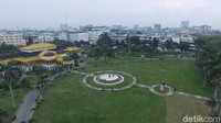 Istana Maimun, arsitekturnya menawan dan penuh sejarah yang menarik. Istana Maimun memiliki arsitektur yang unik dengan perpaduan beberapa unsur kebudayaan Melayu bergaya Islam (Timur Tengah), Spanyol, India dan Italia (Okta Marfianto/detikTravel)