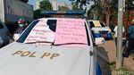 Nasib Mobil Satpol PP yang Ditempeli Poster Penolakan di Alexis