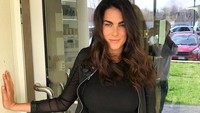 Francesca Sofia Novello. Demikian nama perempuan yang tampak mesra dengan Rossi di MotoGP Italia akhir pekan lalu. (Foto: @fransescasofianovello/Instagram)