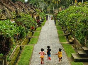 Pujian Menteri Pariwisata Pada Desa Penglipuran