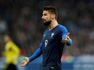 Momen Giroud Ngambek karena Mbappe