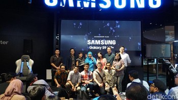 Mereka dijadikan beberapa kelompok untuk merebutkan hadiah mulai dari voucher belanja, Samsung Gear Sport, hingga pamungkasnya adalah grandprize Galaxy S9+! (Foto: detikcom)