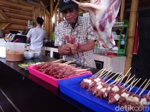 Ke Garut, Wajib Cicip Sate Hingga Bakso Tahu Dombrut yang Empuk dari Domba Muda
