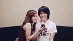 Keren! Intip Pose Kevin Aprilio Makan Kue hingga Ngeteh