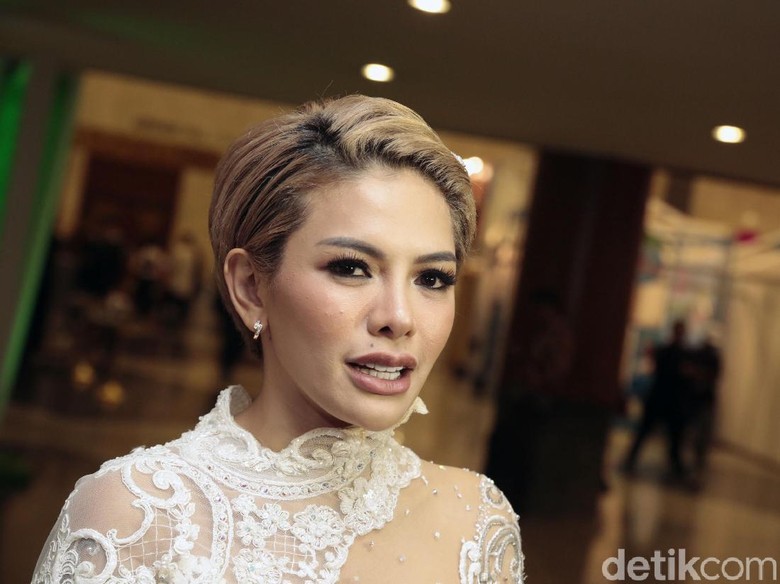 Nikita Mirzani dan Miyabi Double Date, Anak ke-3 Kate-William Laki-laki Nikita Mirzani dan Miyabi Double Date, Anak ke-3 Kate-William Laki-laki