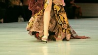 Nia Ramadhani pun tak mau ketinggalan. Ia tampil cantik dengan kebaya bernuansa merah muda. Foto: Ismail/detikHOT
