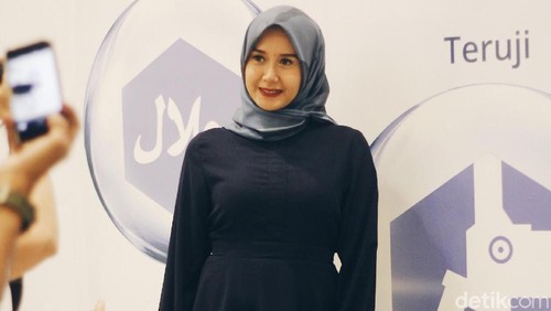 Lia Karina, Pemenang Sunsilk Hijab Hunt 2017. Foto: Silmia Putri/Wolipop Lia Karina, Pemenang Sunsilk Hijab Hunt 2017. Foto: Silmia Putri/Wolipop