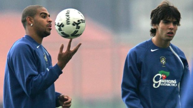 Adriano Leite berhasil jadi bagian dari skuat Brasil di Piala Dunia 2006.