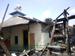 Begini Kondisi Musala yang Selamat dari Kebakaran di Taman Kota