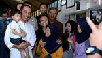 Foto: Lucunya Jan Ethes di Gendongan Jokowi