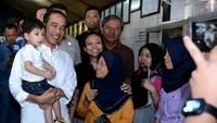 Namun tak tampak senyum di wajahnya (Foto: Biro Pers Setpres)