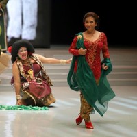 Setiap tahunnya, YouGov, sebuah lembaga riset pasar dan firma data analitis yang berbasis di London, Inggris, melakukan survei secara daring (online) untuk mengungkap sosok yang paling dikagumi. Baik dalam lingkup global, maupun lokal. Terungkap, Menteri Kelautan dan Perikanan Susi Pudjiastuti menempati urutan pertama daftar perempuan yang paling dikagumi di Indonesia 2018 dengan skor 13,7 persen. (Foto: dok. KKP)