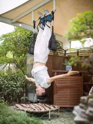 Hu Hai, kakek yang awet muda di usia 68.