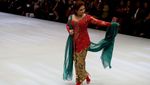 Tak Hanya Jago Tenggelamkan Kapal, Susi Juga Lincah di Catwalk