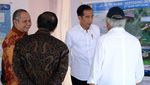 Gaya Jokowi Naik Truk Resmikan Tol Ngawi-Kertosono