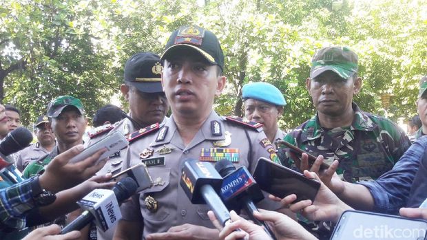 155 Aparat Gabungan Amankan Ibadah Jumat Agung di Katedral