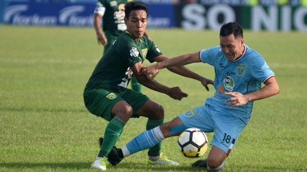 Persebaya saat menghadapi Persela. Bajul Ijo dihajar Mitra Kukar 1-3 pada laga Liga 1 pekan ini. (