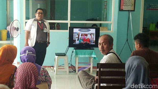 dr Heri Munajib cukup sering melakukan sosialisasi antihoax