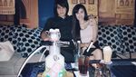 Keren! Intip Pose Kevin Aprilio Makan Kue hingga Ngeteh