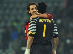 Ibrahimovic: Buffon Bisa Main Sampai Usia 50 Tahun Meski Tidak Fit