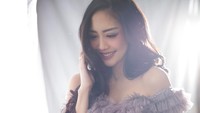 Ririn Dwi Ariyanti tidak terlihat di perayaan ulang tahun Aldi Bragi. Foto: (Instagram/@dierabachir)