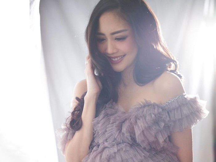 Ririn Dwi Ariyanti Ririn Dwi Ariyanti
